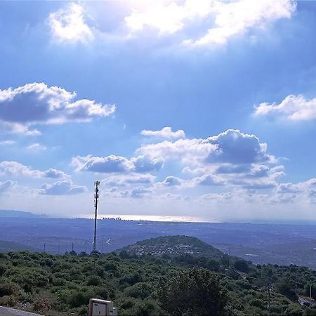 Moreshet לגעת במרום - אביטל ואלעד Zimmer in the Galilee מראה חיצוני תמונה